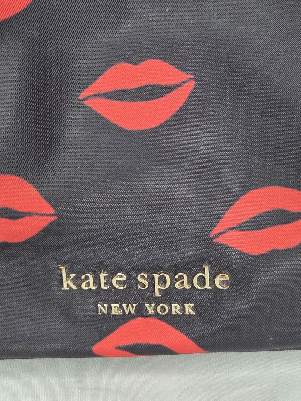 Kate Spade New York The Little Better Sam Kisses Crossbody Bag - Picture 9 of 13